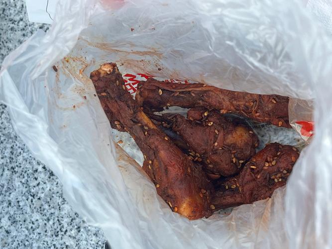 孕期吃绝味鸭脖会致胎儿畸形？辣味调料风险大揭秘！-第2张图片-郑州医学网