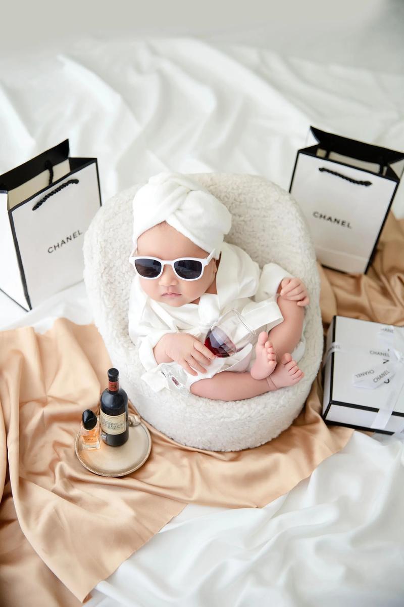 新生儿出生后多久才会笑出声音？不同阶段的笑有何发展特点？-第2张图片-郑州医学网