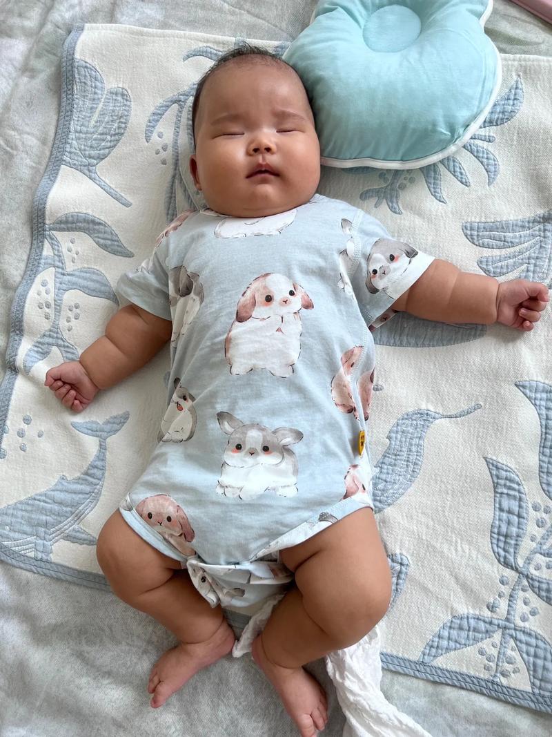 新生儿平躺时肚子歪斜是正常生理现象还是需要警惕的健康问题?-第3张图片-郑州医学网 新生儿平躺时肚子歪斜是正常生理现象还是需要警惕的健康问题?-第3张图片-郑州医学网