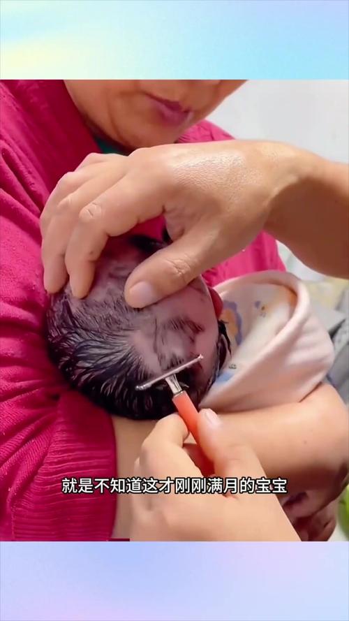 新生儿满月必须剪头发吗？剪与不剪分别有哪些讲究和影响？-第2张图片-郑州医学网