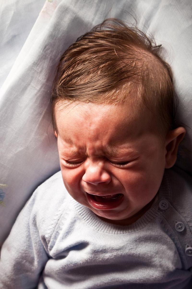 新生儿不爱哭只哼哼是正常现象还是健康信号?-第2张图片-郑州医学网 新生儿不爱哭只哼哼是正常现象还是健康信号?-第2张图片-郑州医学网