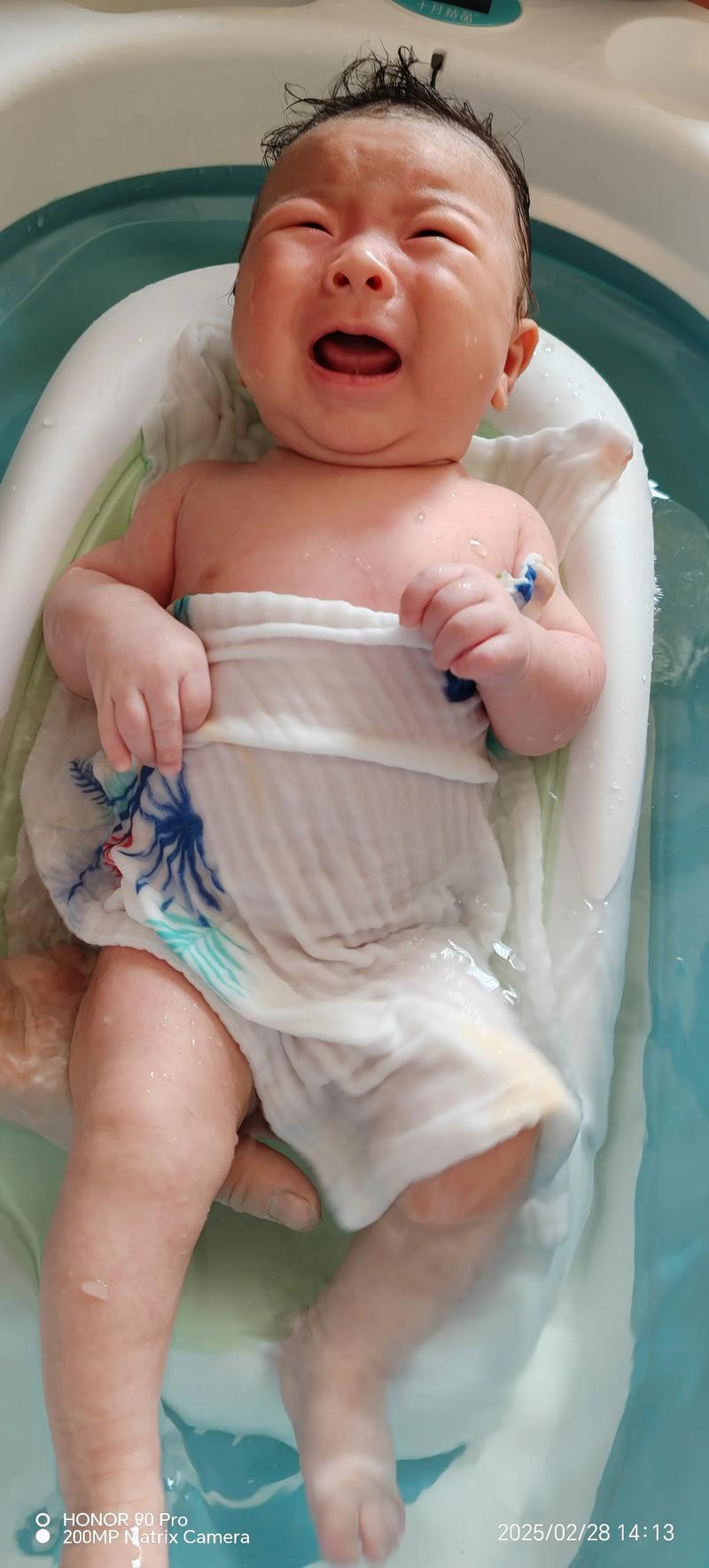 新生儿洗澡后哭闹不止-第2张图片-郑州医学网