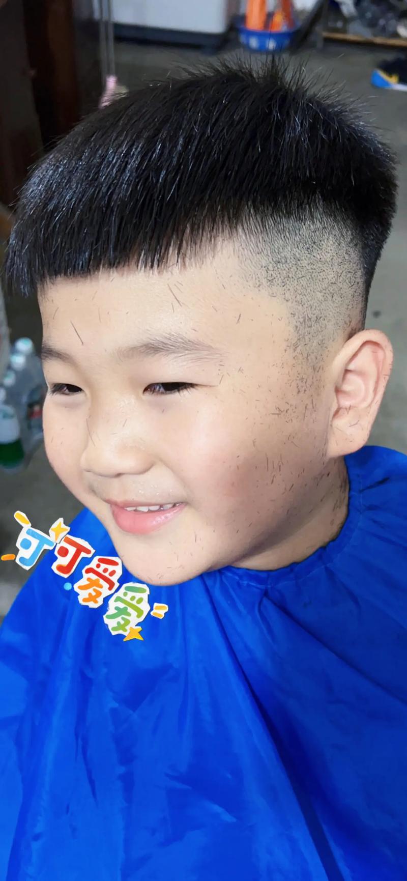 儿童西瓜皮头型图片是畸形还是特殊习俗？背后有何文化或医学原因？-第2张图片-郑州医学网