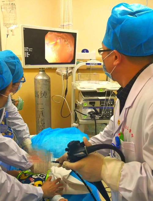 儿童误食塑料后，家长该如何正确应对并判断是否需要就医？-第1张图片-郑州医学网